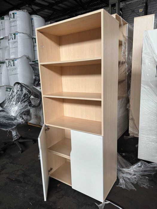 Офисная мебель в отличном состоянии