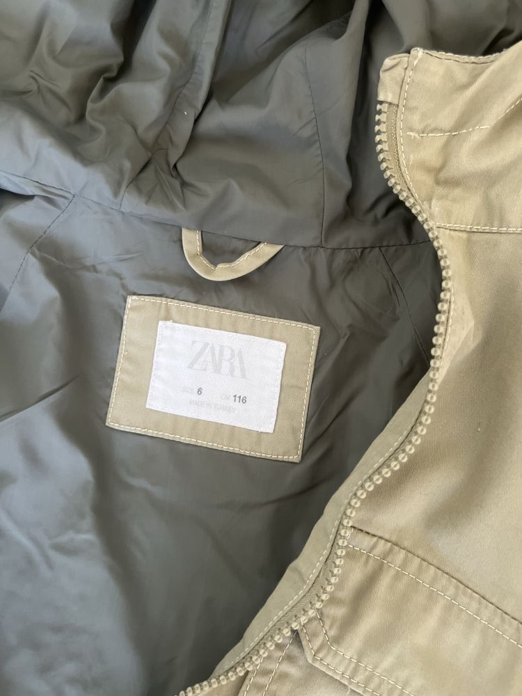 Śliczna kurteczka wiatrówka parka Zara 116 cm khaki