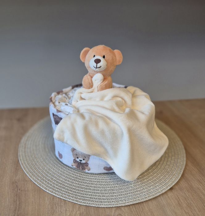 Tort z Pampersów-Baby Shower, narodziny dziecka, prezent