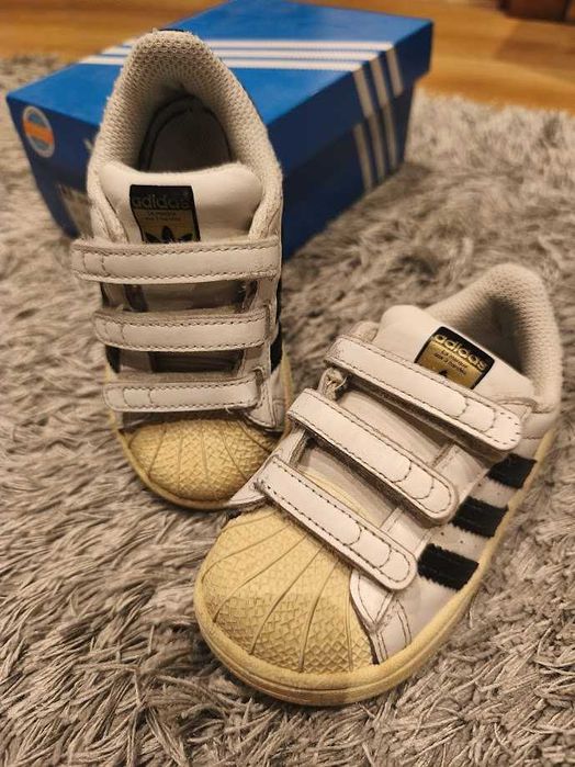 Sapatilhas Adidas Super Star 23.5