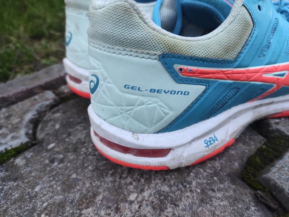 Asics gel-bevono 39р кросівки