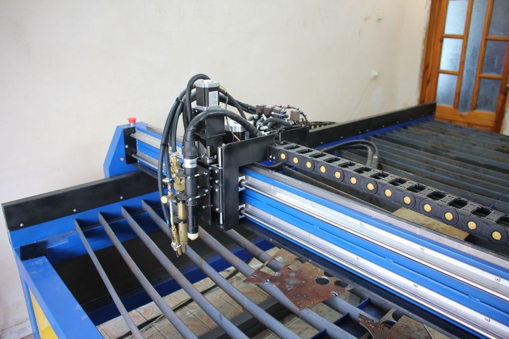 Станок плазмової різки з ЧПУ; STARFIRE автономний контролер; плазморіз