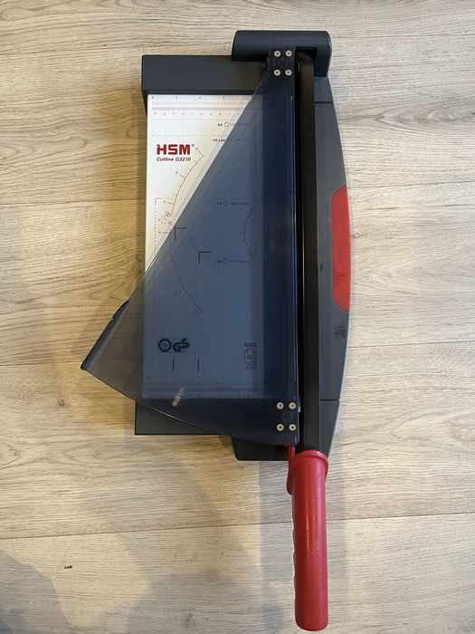 Gilotyna do cięcia papieru A4 HSM Cutline G3210