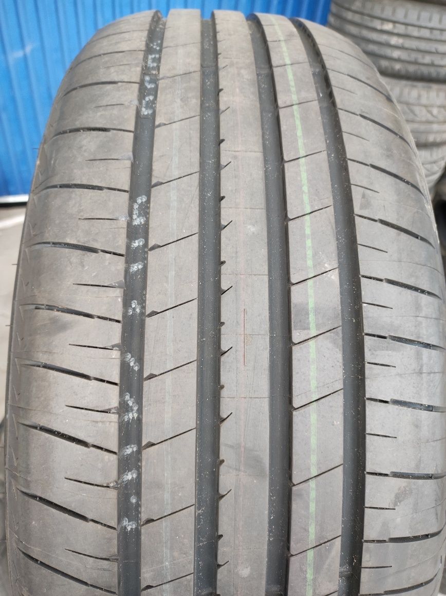 Nowe DEMO opony letnie 235/50R20 100W Bridgestone Alenza 001