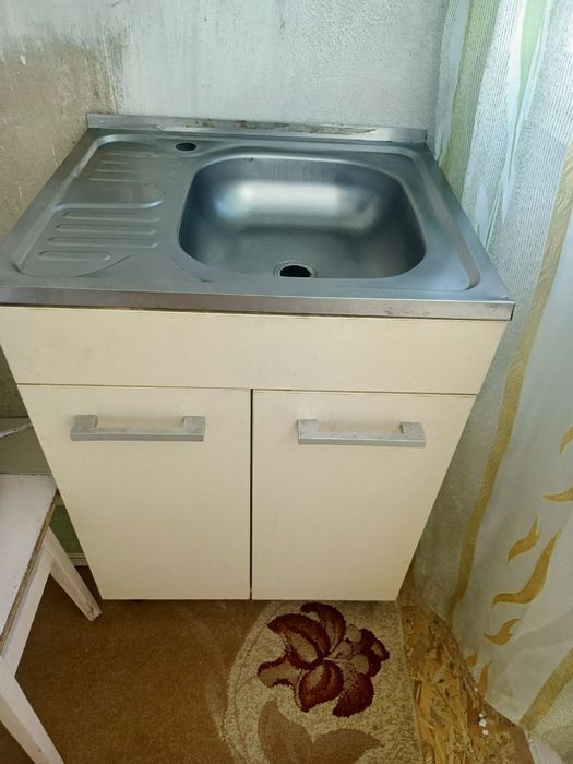 Кухонна тумба з мийкою