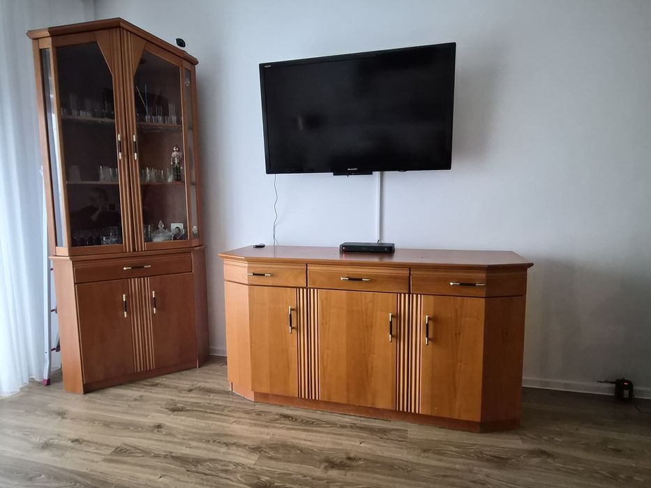 Komoda + narożna witryna