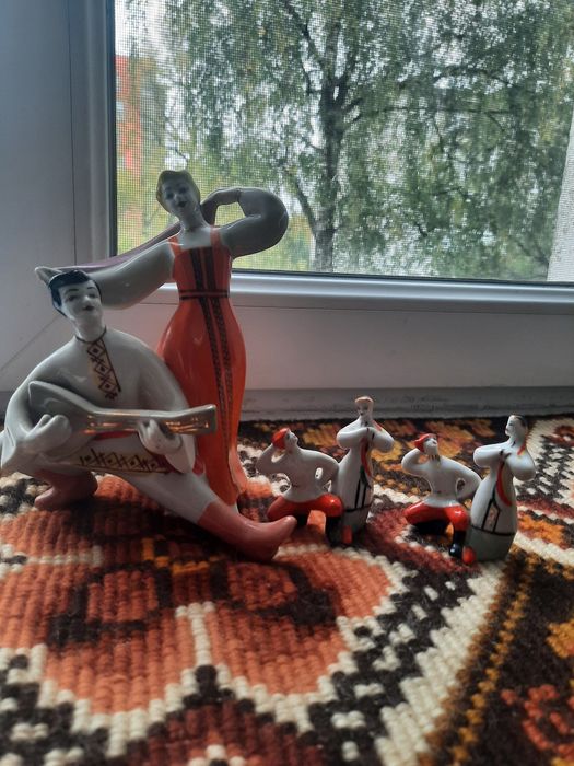 Продам статуэтки фарфор