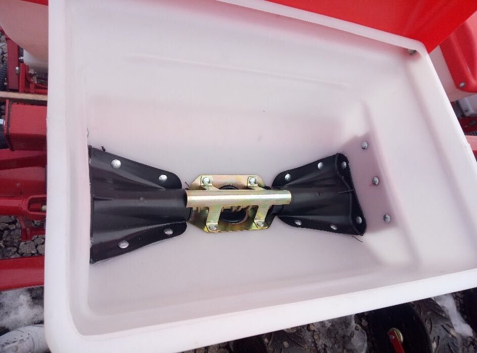 туковая банка высевающий аппарат упс крн супн крнв подкормка шнек ящик