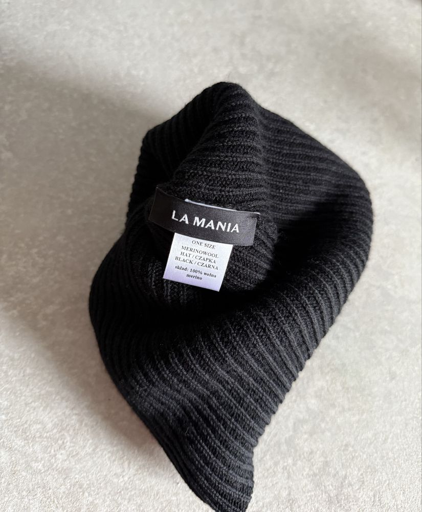 Nowa czapka czarna la mania welna merino + druga czapka gratis nowa