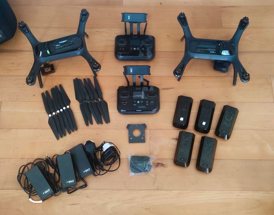 Drone 3DR Solo Completo + Extras (5 Baterias, 2 Comandos, Peças)