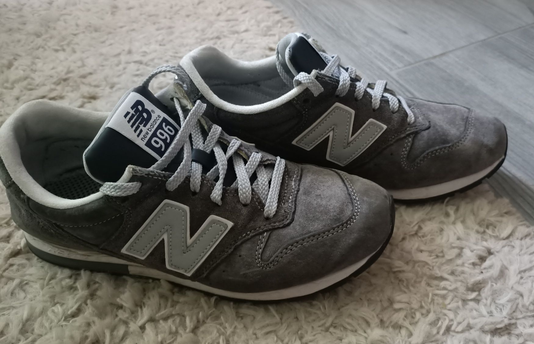 Buty sportowe unisex firmy New Balance.