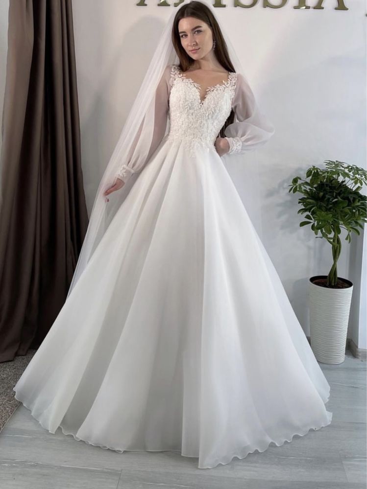 Plus size,весільна сукня!