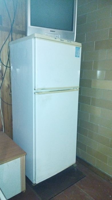 Холодильник в гарному стані