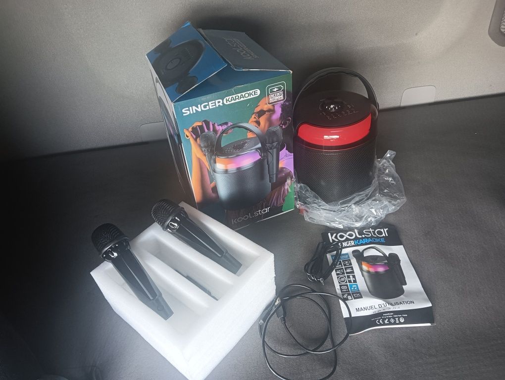 vendo caixa de Som 100W e com microfone