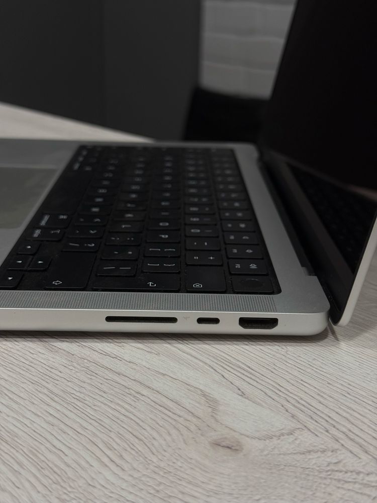 MacBook 14’ М1 Pro 16/1tb Silver