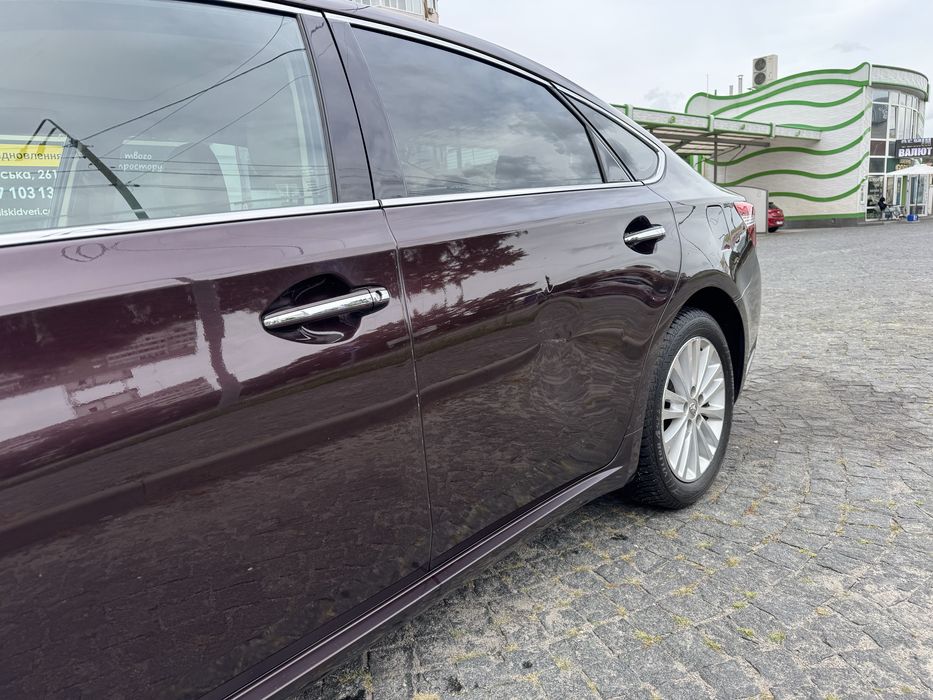 Toyota avalon 2014