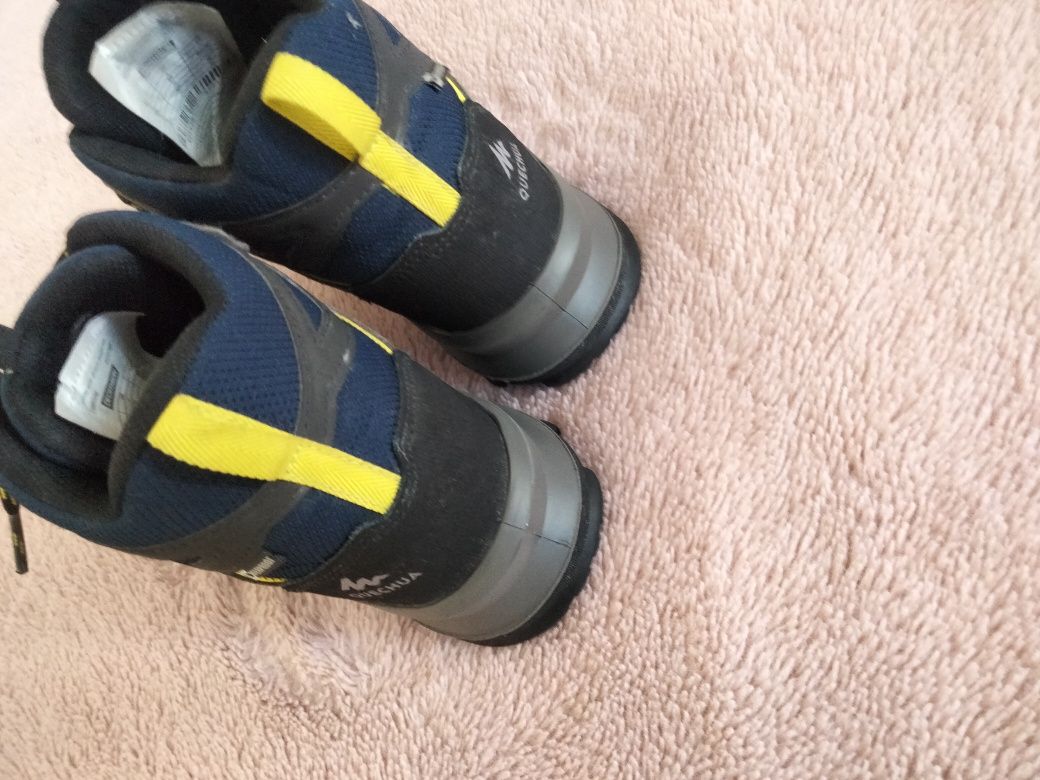 Trekkingowe Quechua MH500  membrana zamsz