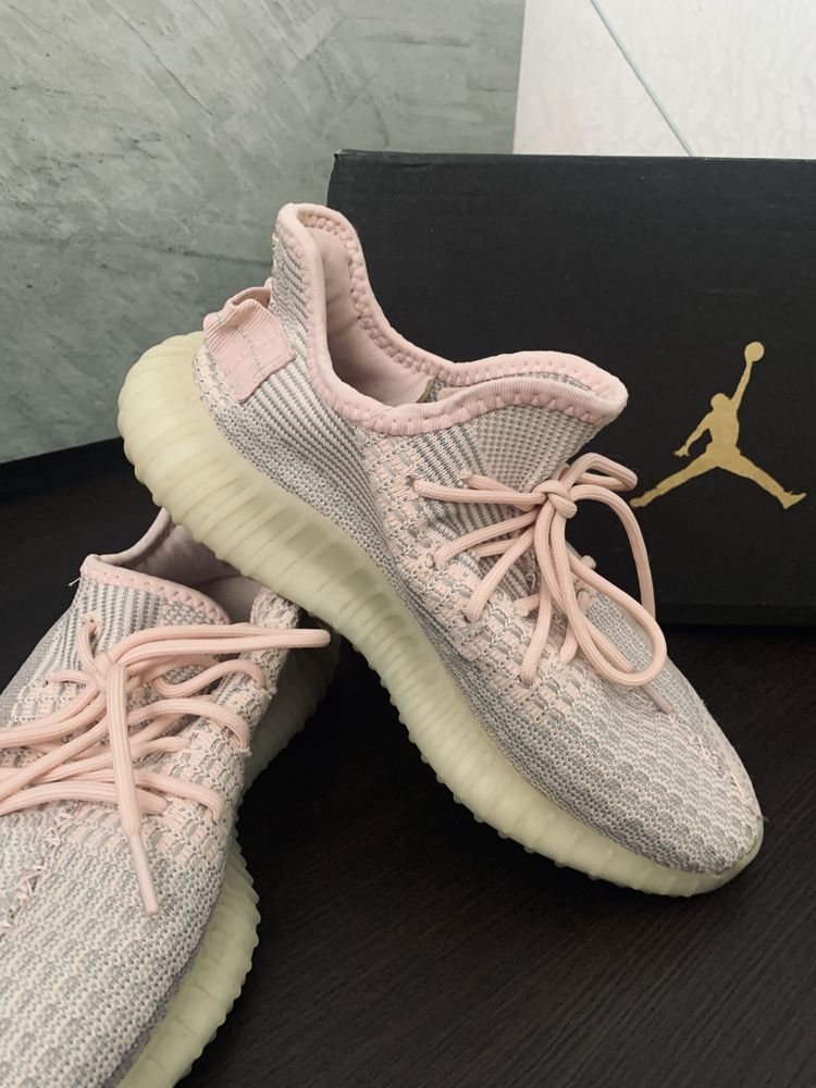 Кроссовки Adidas Yeezzy Boost 350