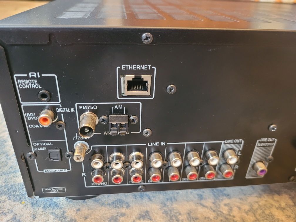 Amplituner stereo Onkyo TX-8130