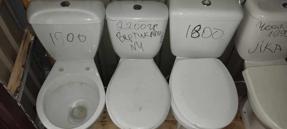 Продам унитазы ,бачки , крышки б/у