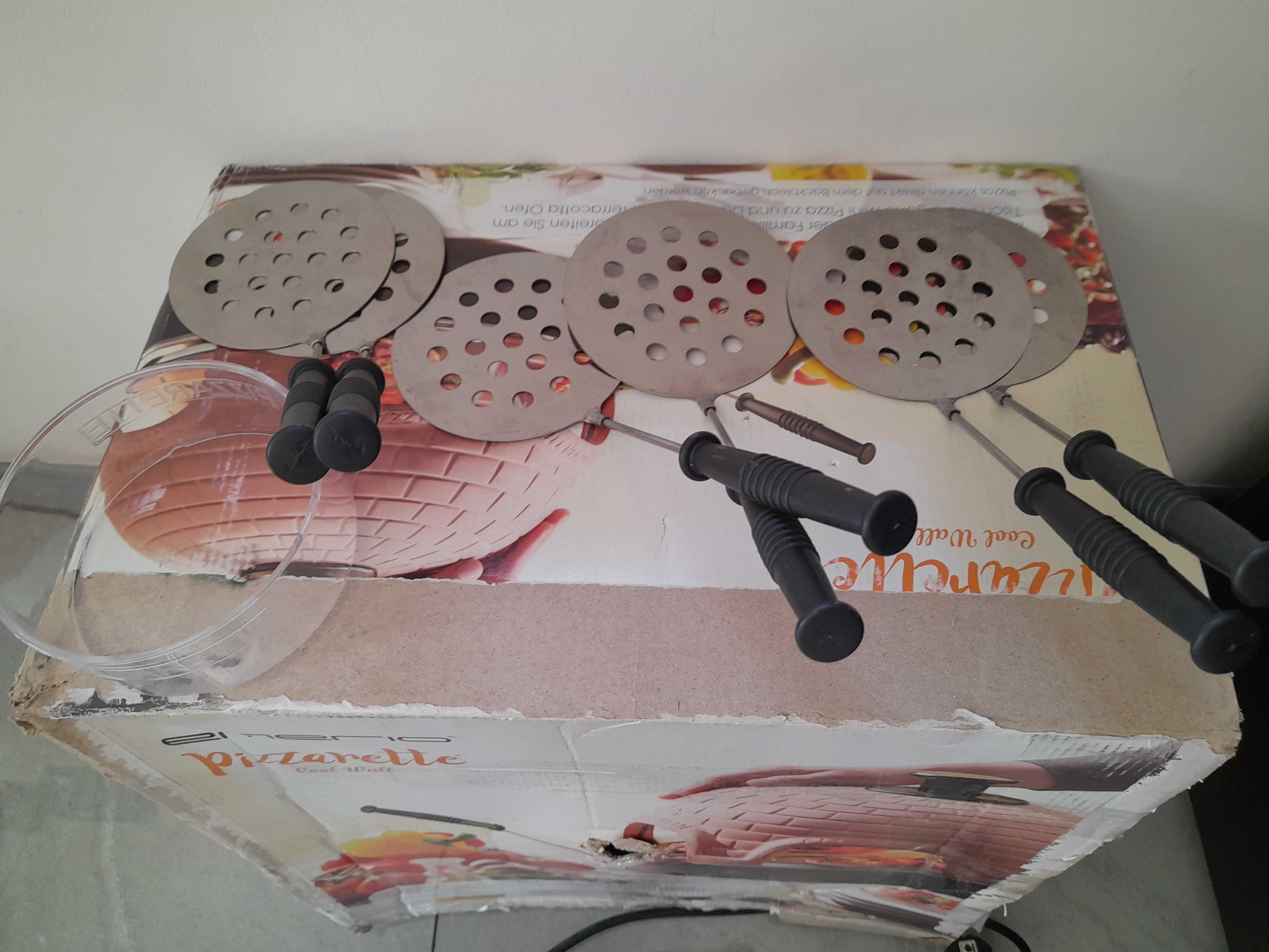 Piec do pizzy Emerio 1200 W 44 cm x 27 cm