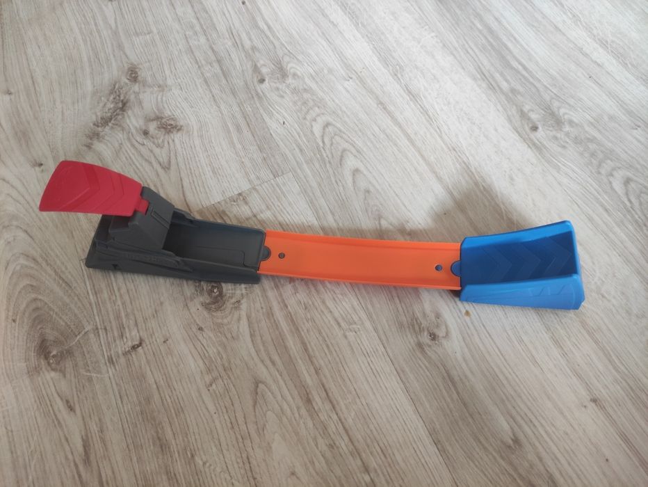 Wyrzutnia Hot Wheels podstawowe wyzwnie