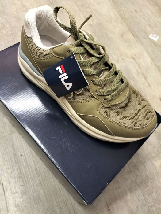 Кросівки Fila 40р( устілка 26)
