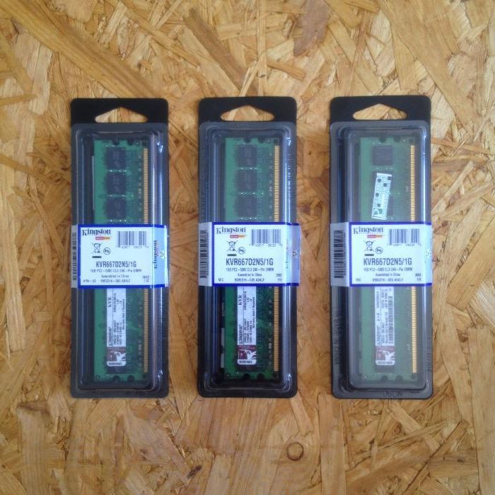 Kingston DDR2 1GB 667MHz KVR667D2N5/1G - 3 sztuki