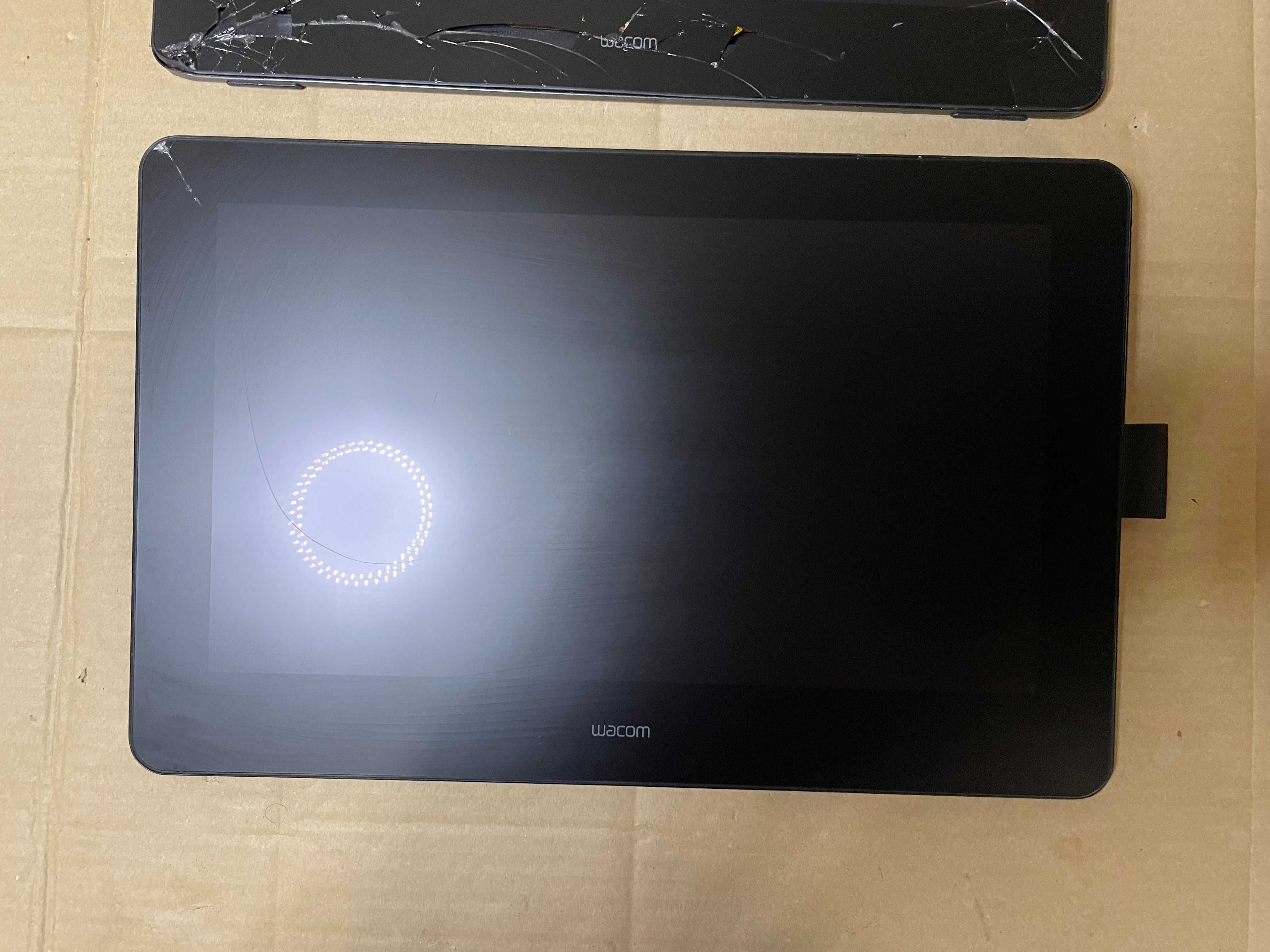 Tablet graficzny Wacom Cintiq Pro 16 UHD USZKODZONE na części 2 sztuki
