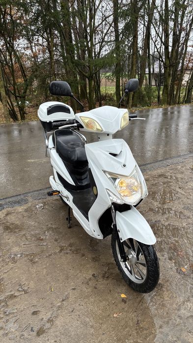 Motorower elektryczny