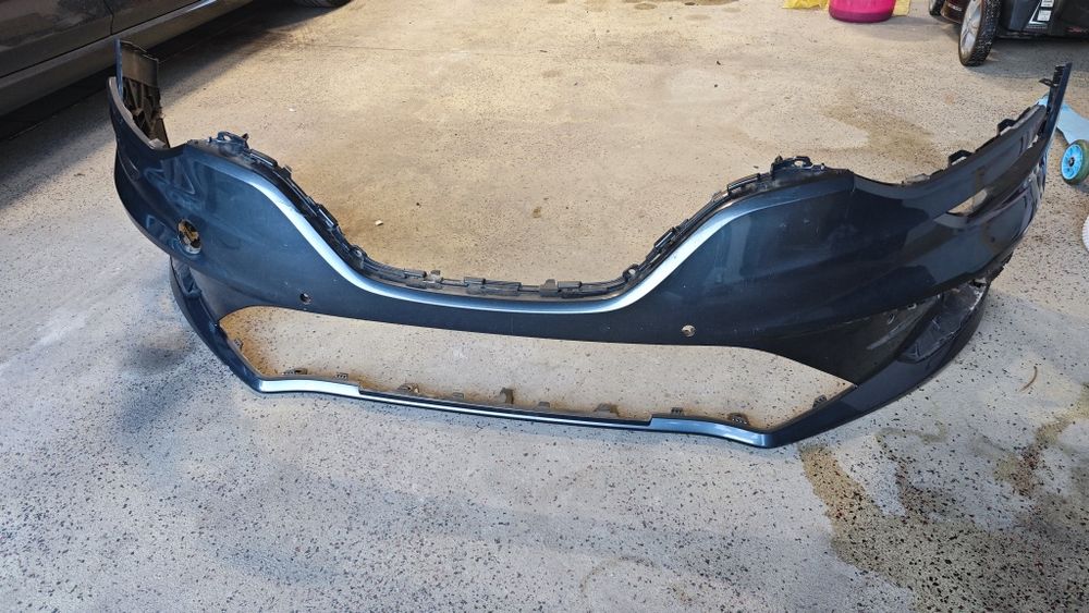Zderzak przedni Renault Megane IV Lift 4x PDC
