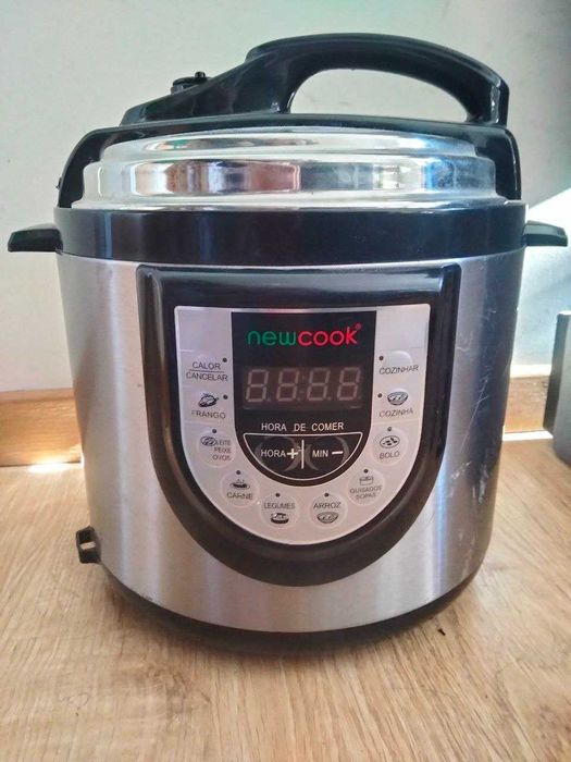 Multicooker Newcook Em perfeitas condições!
