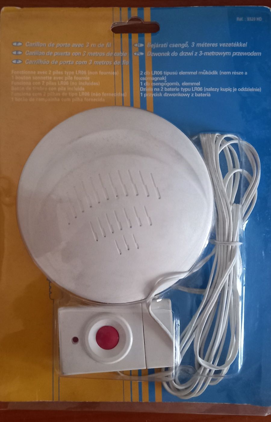 Campainha de porta com fio. Leva 2 pilhas no modulo maior.