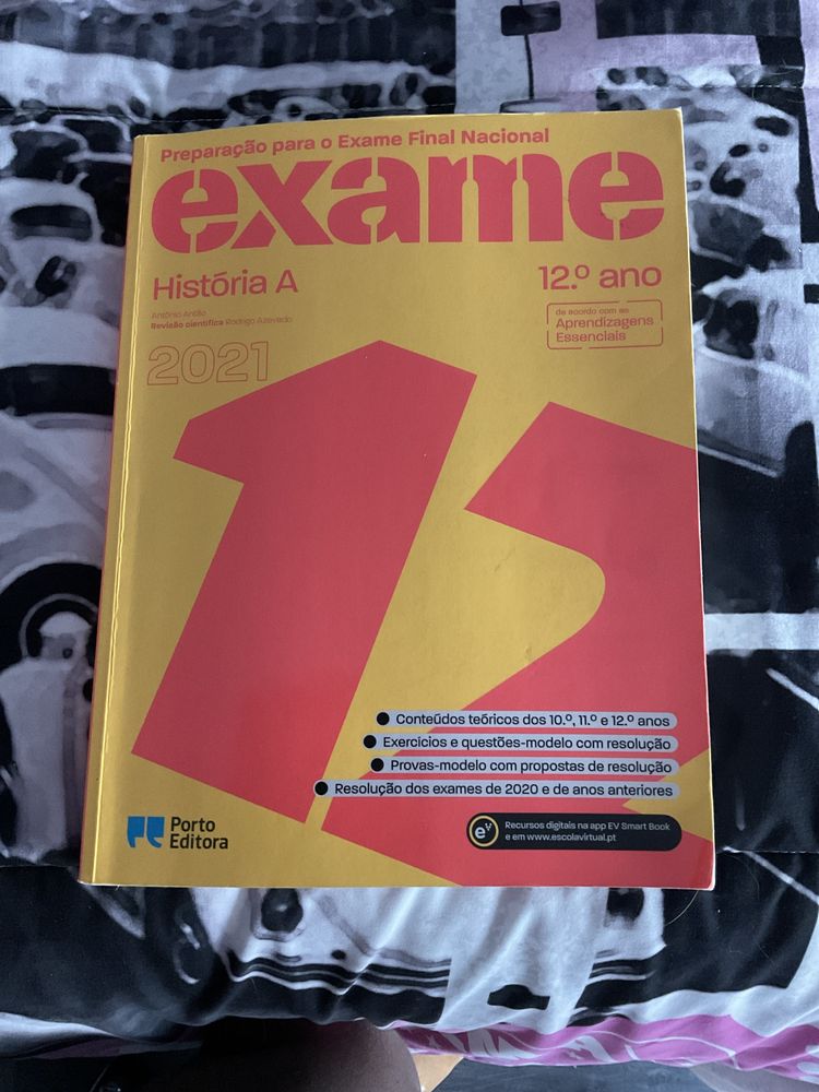 Livro de preparação para exame de História