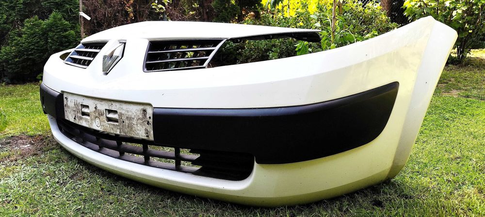 Zderzak przedni Renault Megane 2 przed lift biały 0V369