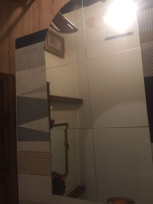 Lustra z 6 -ciu czesci