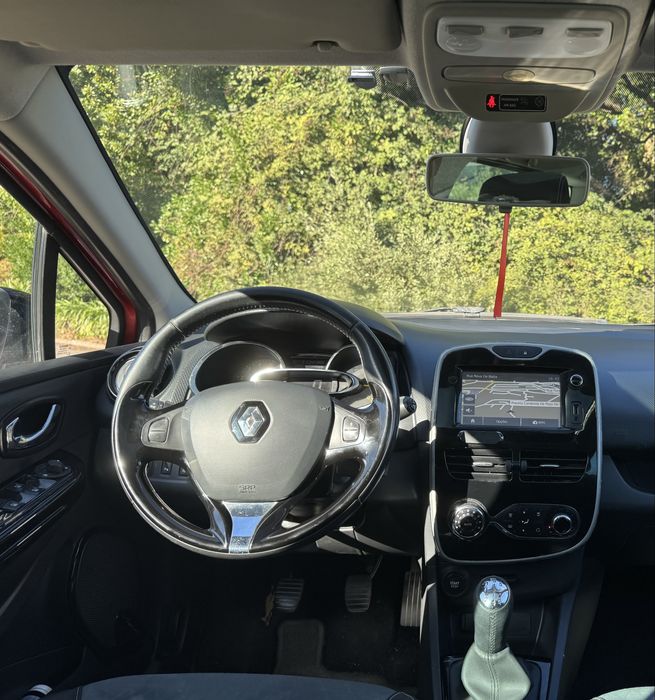 Renault clio sport tourer