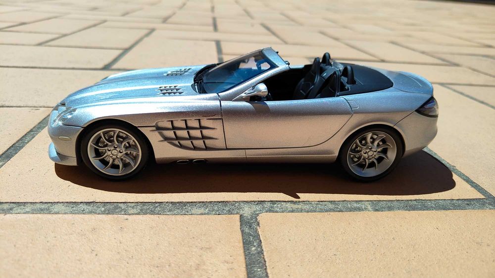 Mercedes Benz SLR Roadster 1/18 Minichamps
