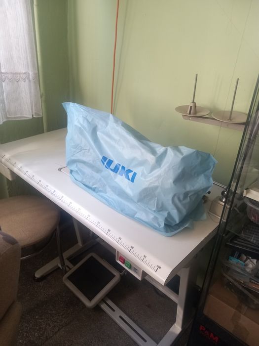 Maszyna do szycia profesjonalną JUKI DDL 8700