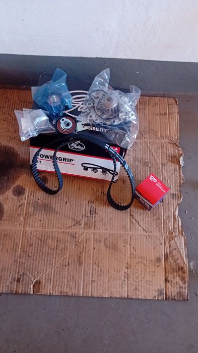 Revisão Automóveis, Disco e Pastilhas ,distribuição, Embreagem.