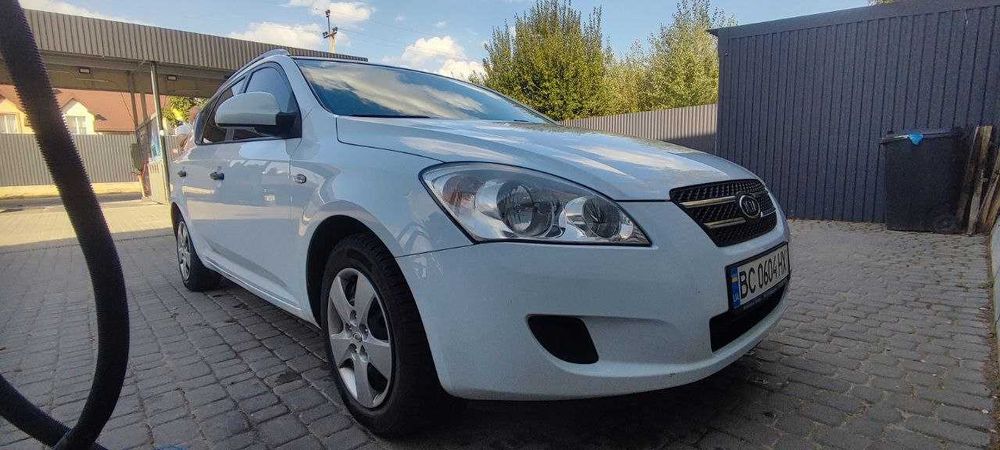 KIA Ceed Універсал 2009