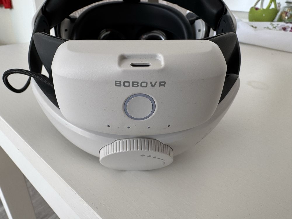 Meta Quest 2 + BOBO VR M2 Pro