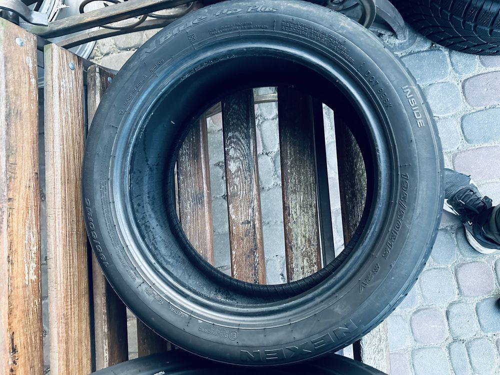 Літні шини 195/50 R15 (82V) Dunlop Nexen