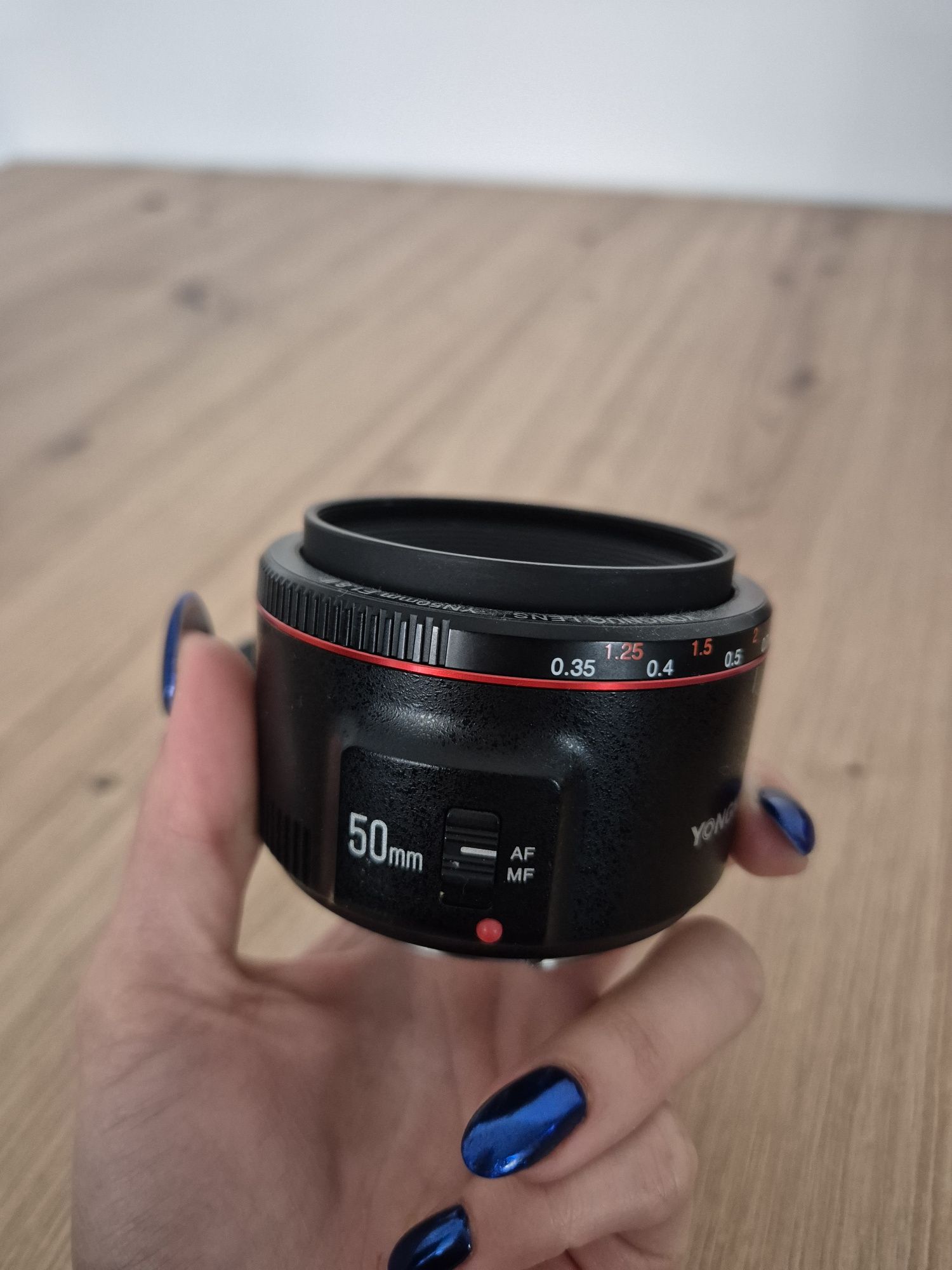 50mm f/1.8 YONGNUO