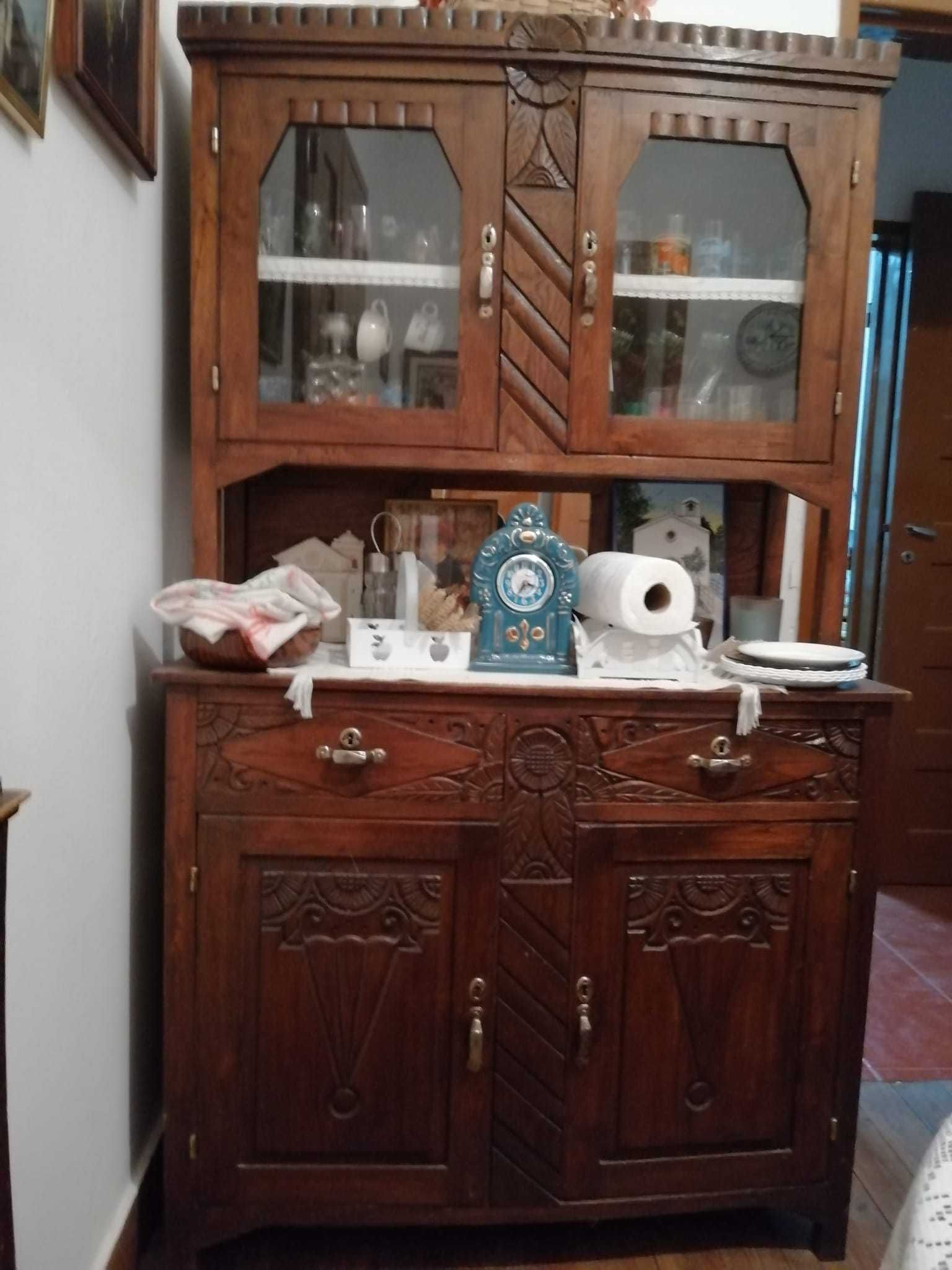 louceiro antigo todo em madeira