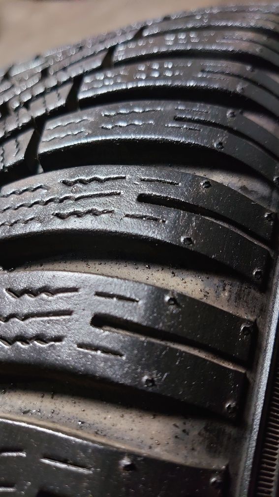 Пара зимних шин Falken Eurowinter HS01 235/55 r17 235 55 17