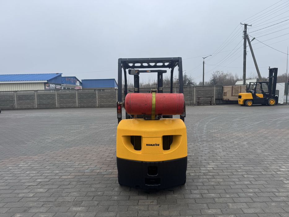 Навантажувач Komatsu FG20NT-15 погрузчик