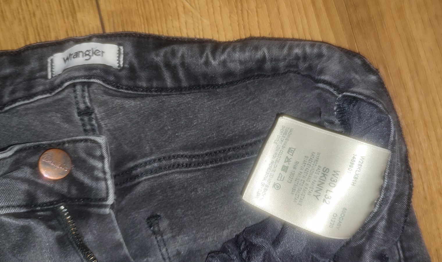 Spodnie Wrangler 30/32 pas 72-84 cm skinny