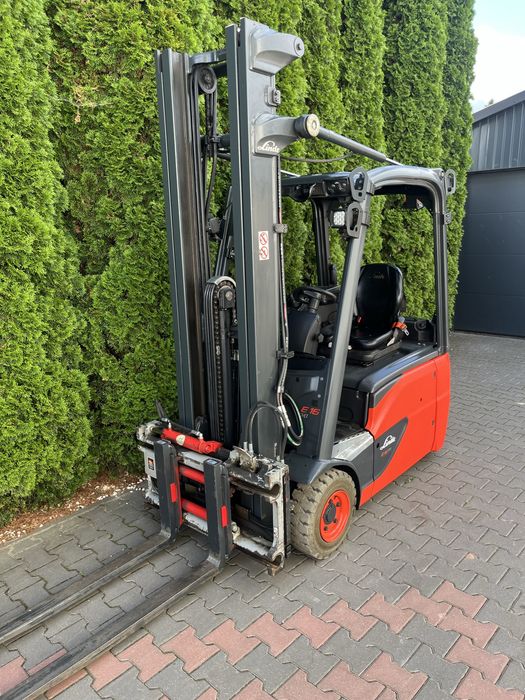Wozek widlowy wlektryczny Linde E16  590 triplex