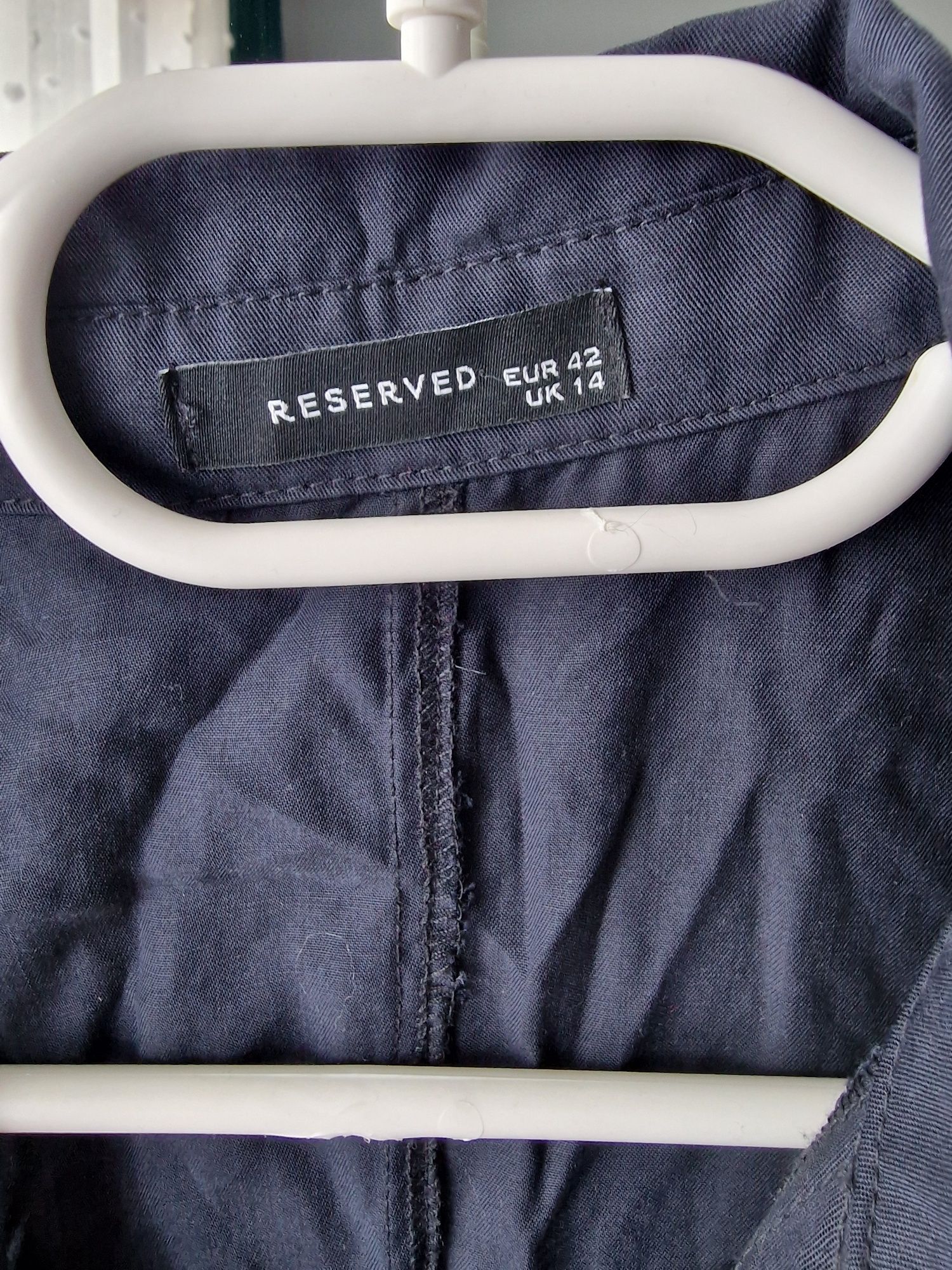 Reserved letnia sukienka z paskiem r. 42